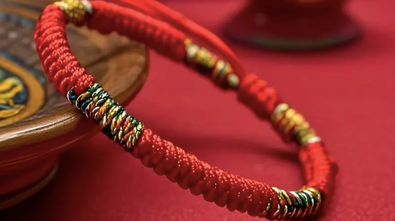 Traditional Red String Feng Shui Bracelet